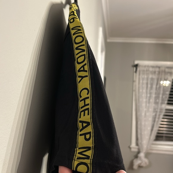 Cheap Monday men’s tshirt - Picture 3 of 4